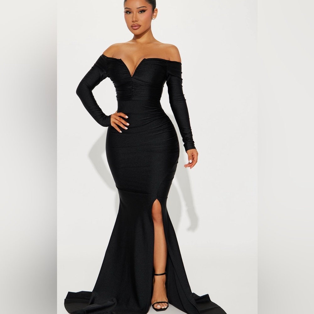 Elegant Black Off-Shoulder Evening Gown
